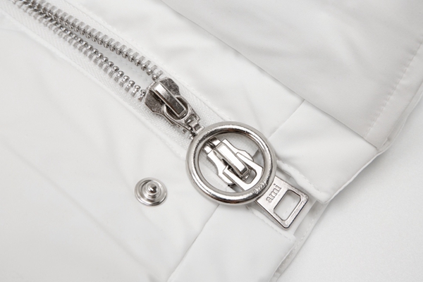 ハイクオリティダウンジャケット角部分ディテール